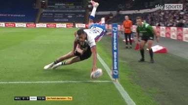 Murphy gives Wakefield acrobatic lead against Hull FC!