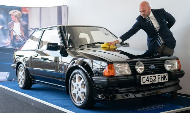 Princess Diana's Ford Escort sells at auction for £650,000 - Vimarsana News