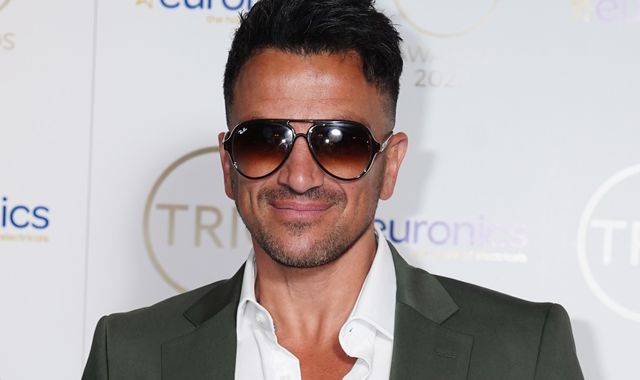 Peter Andre's house 'struck by lightning' as thunderstorms batter southern England - Vimarsana News
