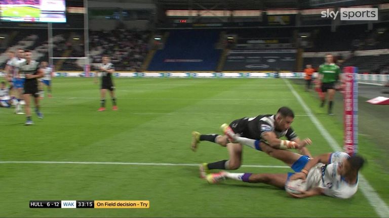 Lewis Murphy scores controversial try | Video | Watch TV Show | Sky Sports