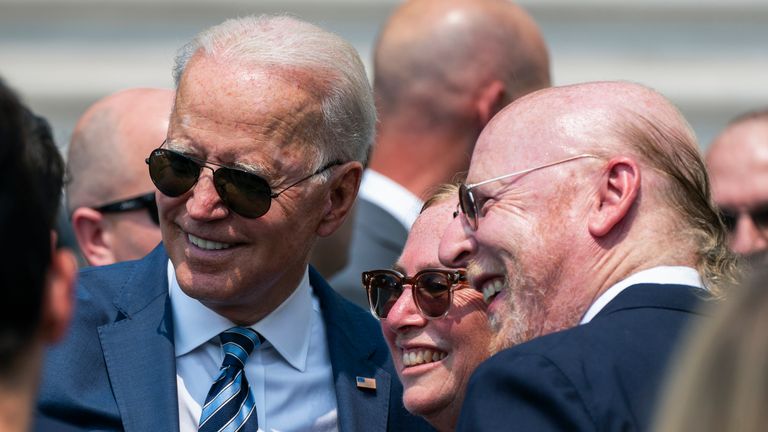 Manchester United President Avie Glazer with President Joe Biden in July 2021. Photo: AP