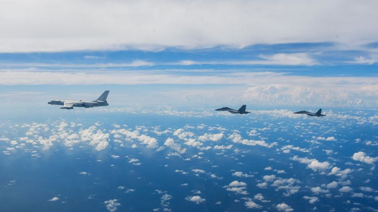 In this photo released by Xinhua News Agency, aircraft of the Eastern Theater Command of the Chinese People&#39;s Liberation Army (PLA) conduct a joint combat training exercises around the Taiwan Island on Sunday, Aug. 7, 2022. 
PIC:Xinhua /AP