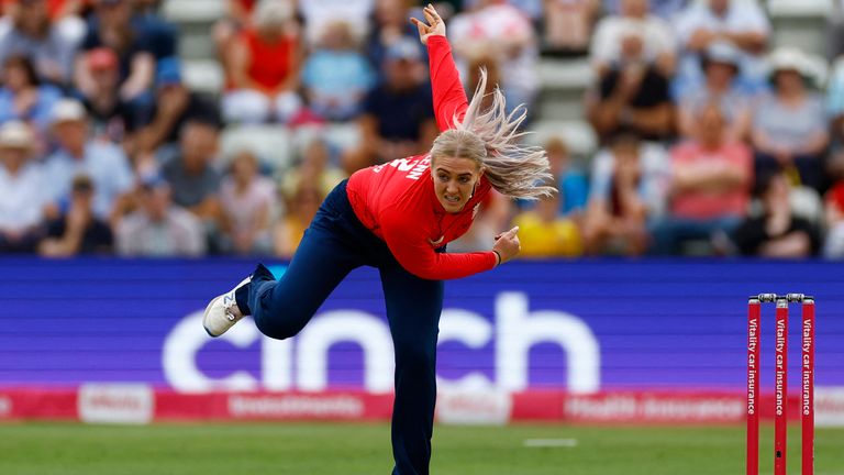 Cricket - Women&#39;s Twenty20 International Series - England v South Africa - New Road, Worcester, Britain - July 23, 2022 England&#39;s Sarah Glenn in action Action Images via Reuters/Andrew Boyers