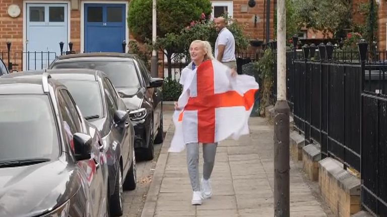 England forward Chloe Kelly returned home to meet her friends and family after England&#39;s win over Germany in Sunday&#39;s Euro final.