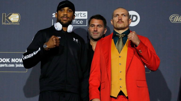 Anthony Joshua and Oleksandr Usyk during their news conference  at the Tottenham Hotspur Stadium in September 2021 