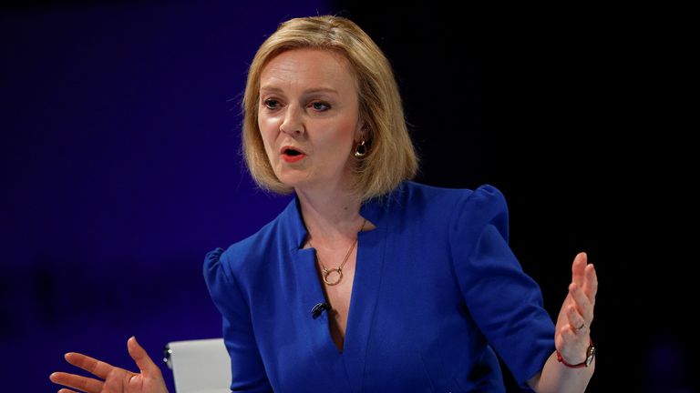 Conservative leadership candidate Liz Truss speaks during a hustings event, part of the Conservative party leadership campaign, in Exeter, Britain, August 1, 2022. REUTERS/Peter Nicholls
