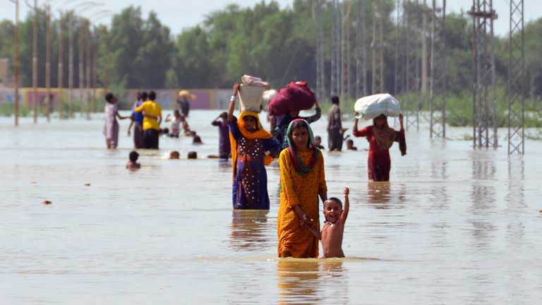 Pakistan floods: Tens of thousands flee homes as country's PM warns  'magnitude of calamity' is worse than feared | World News | Sky News