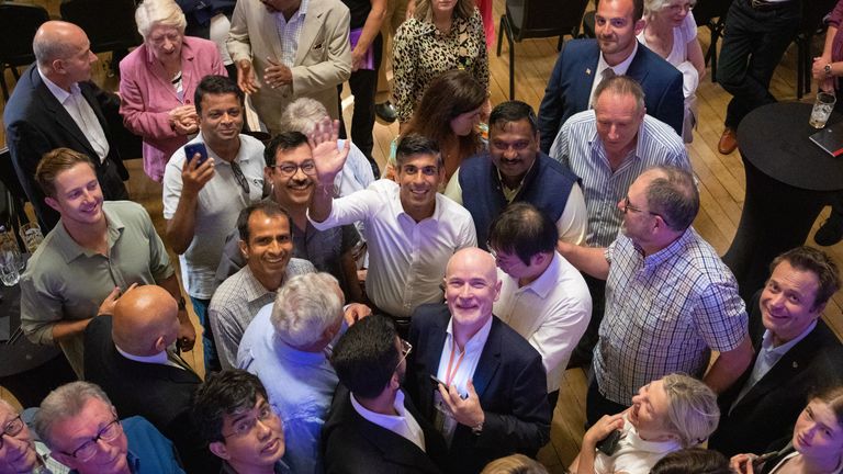 Rishi Sunak talks to Tory members in Altrincham