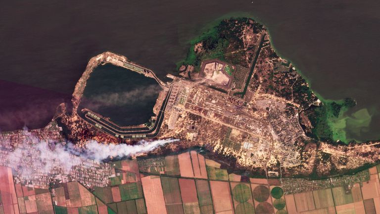 Satellite images show smoke rising from a fire at the Zaporizhzhia nuclear power plant on Wednesday.  Photo: PBC/AP . Planetary Laboratory
