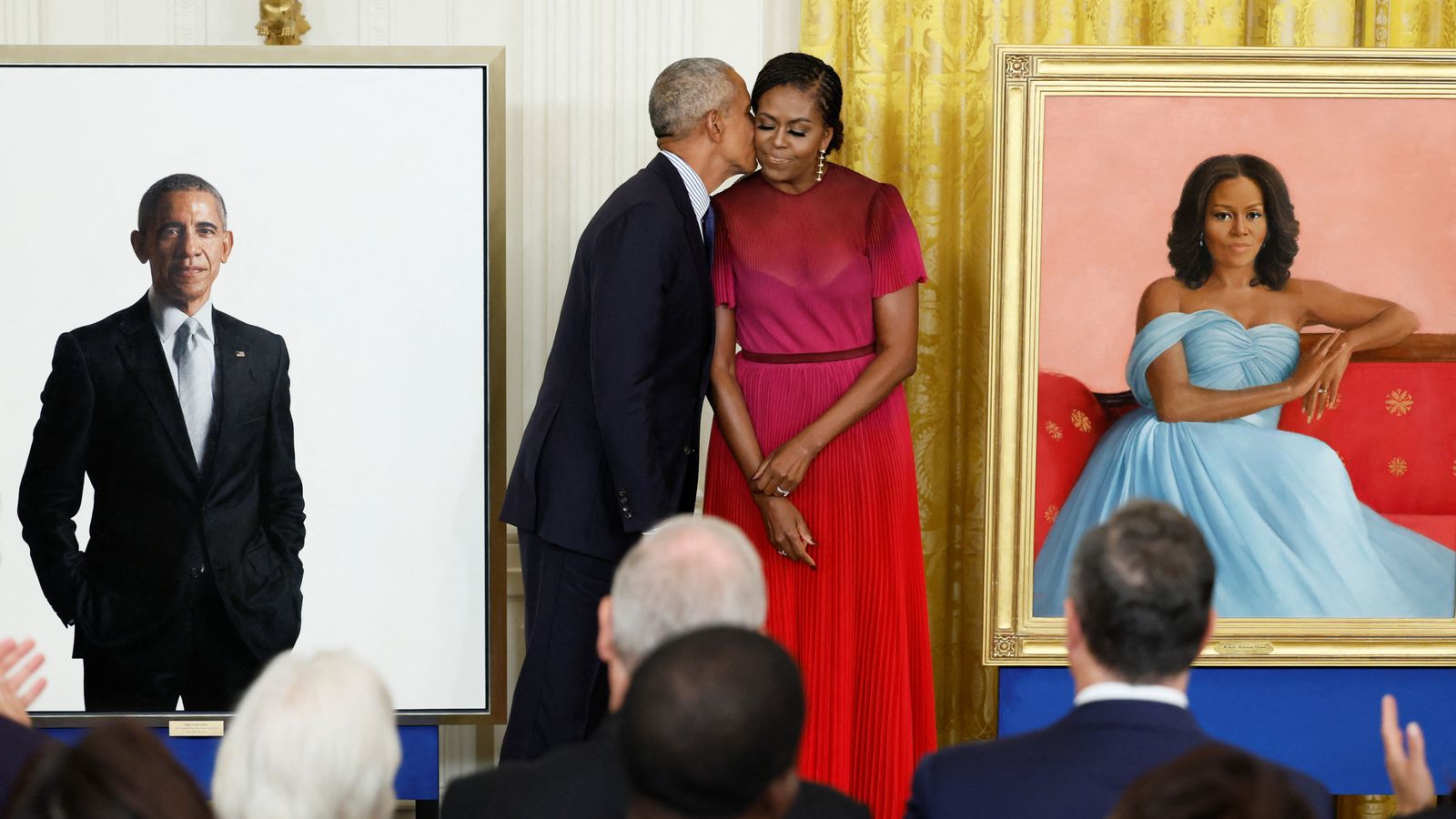 Les Obama reviennent à la Maison Blanche pour la présentation des portraits officiels |  Nouvelles américaines