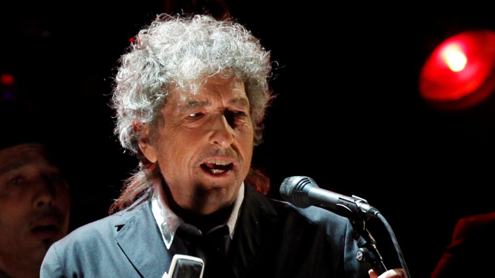 Bob Dylan admits to having 'binged' episodes of Coronation Street