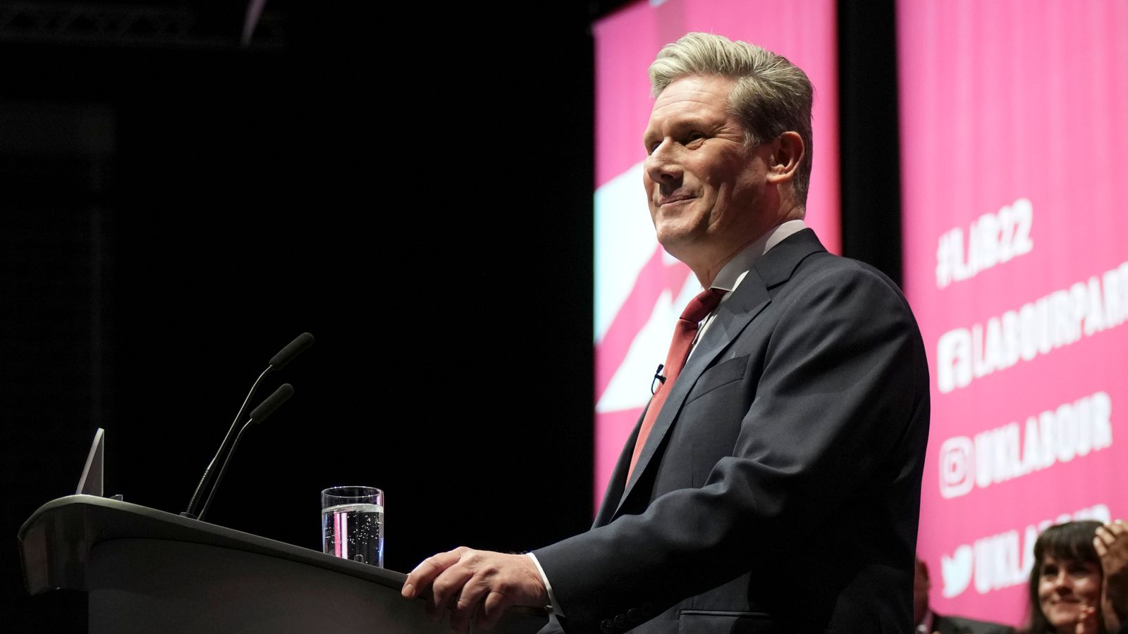 Sir Keir Starmer cuts different figure as he faces genuine opportunity to reach No 10 |  PoliticsNews
