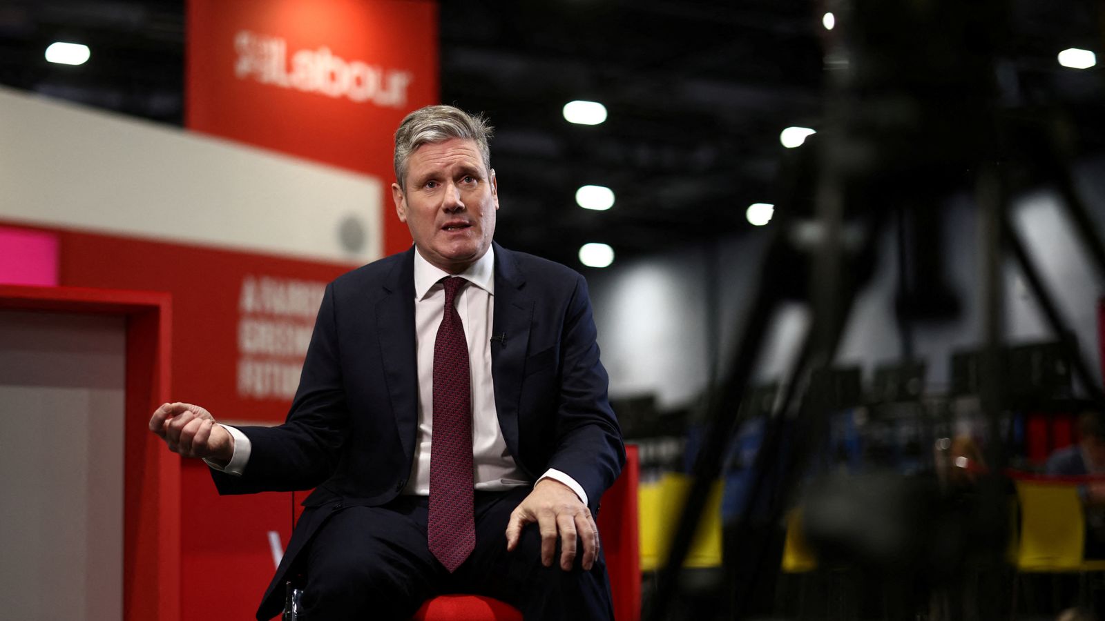 Keir Starmer's chief of staff to leave role as Labour leader moves party to an 'election footing'