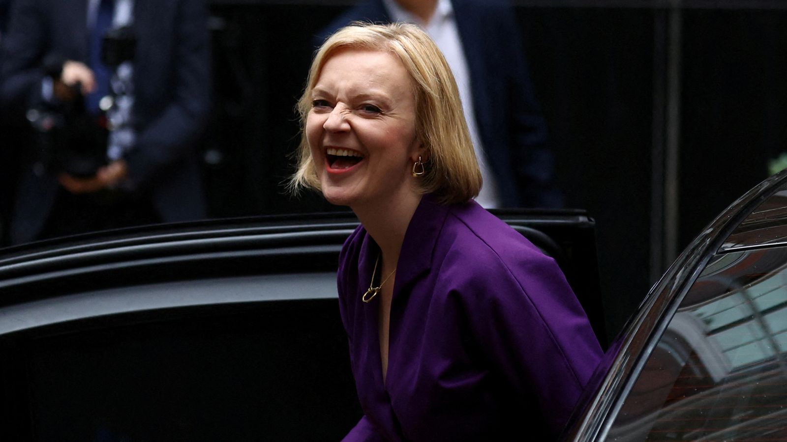 Day one: Liz Truss to see Queen in Scotland and unveil energy price freeze that could last until 2024