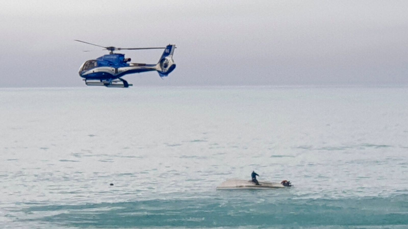 Lima tewas setelah “paus membalikkan perahu kecil” di lepas pantai Selandia Baru |  berita Dunia