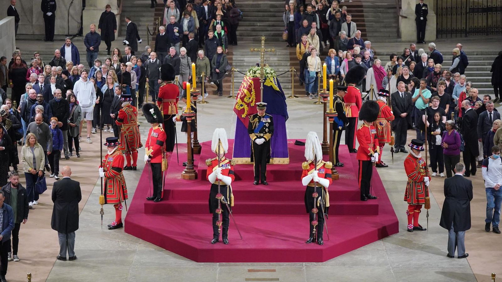 Prince Andrew seen in military uniform as Queen's children hold vigil ...