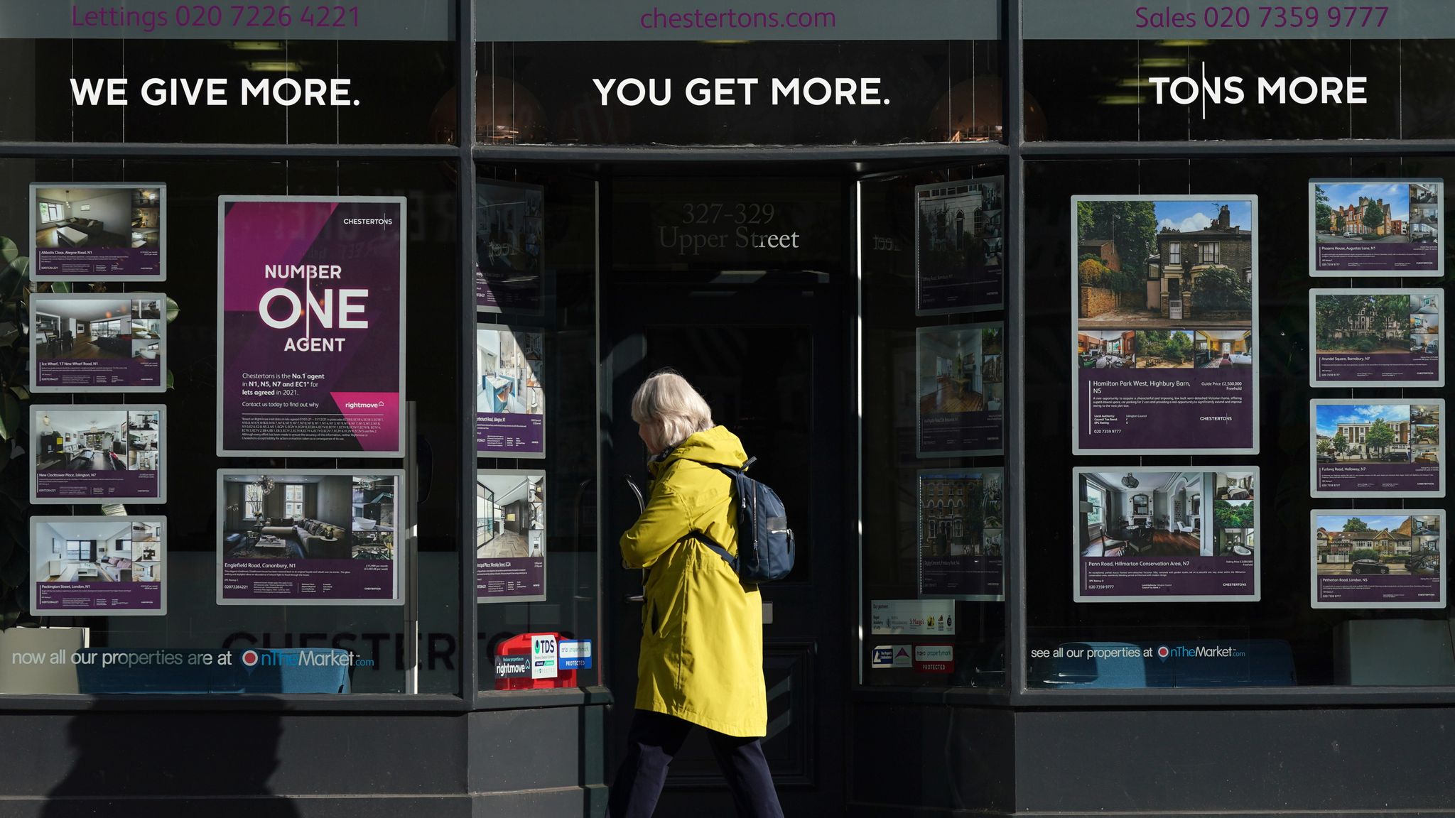 UK Economy: Surge In Mortgage Approvals As Home-buyers Race To Lock In ...