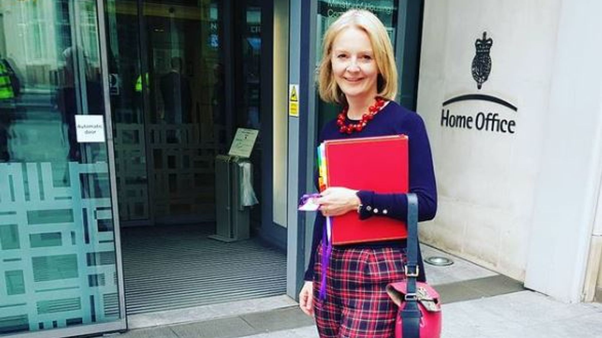 What Liz Truss's Instagram Account Reveals About Her | Politics News ...