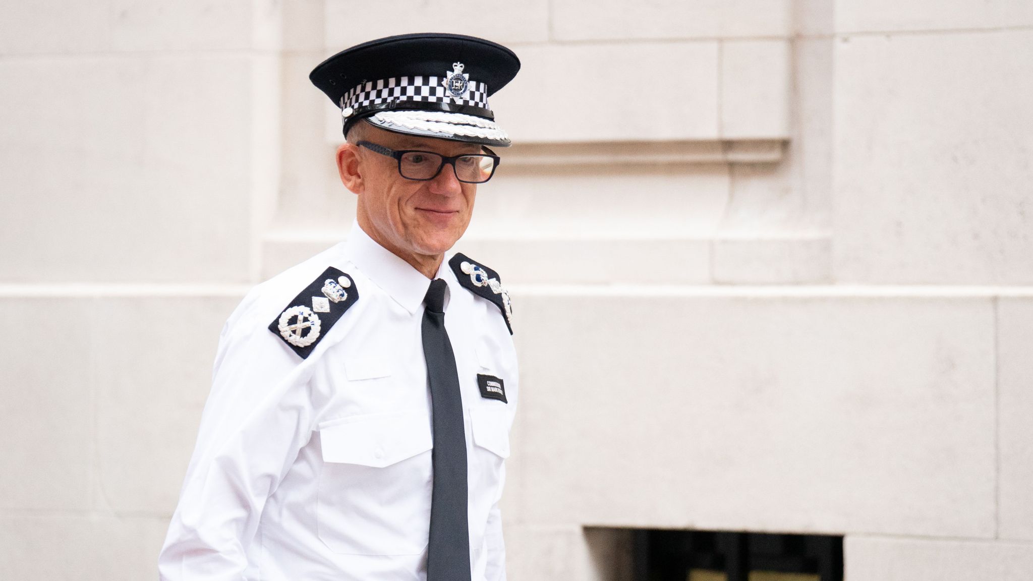 Met Police chief says he would be 'happy' for his daughters to walk ...