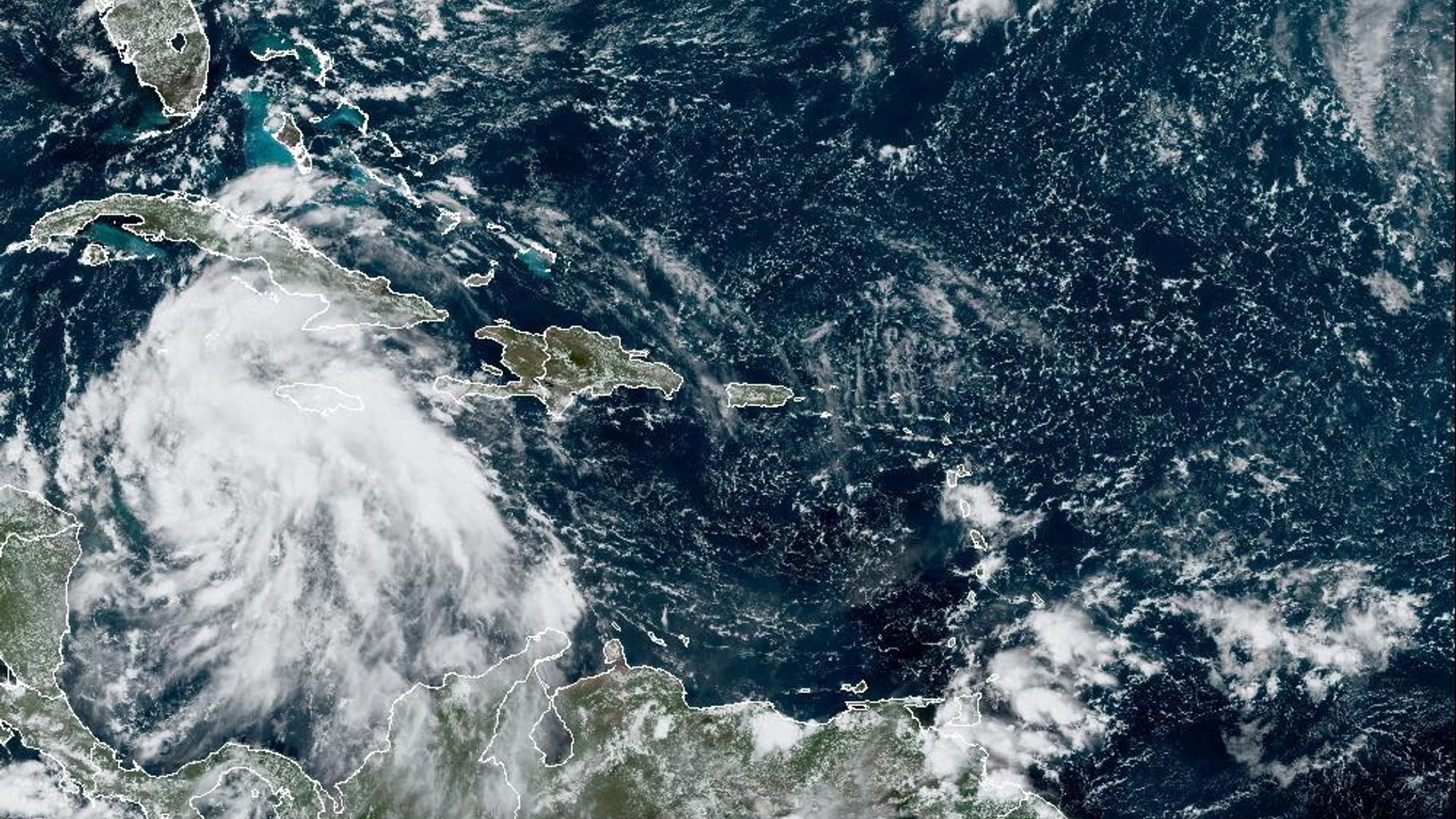 Storm Ian strengthens into hurricane as Florida and Cuba forecast to be
