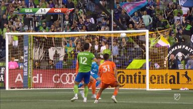 A screamer and a shocking miss in MLS!