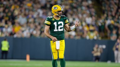 Rodgers reaches 450 touchdown passes!