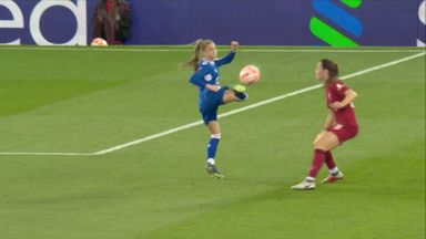 'She wanted to entertain' | Park's stunning skills for Everton