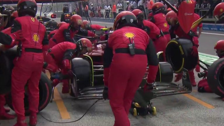 Disastrous pit stop for Carlos Sainz | Sergio Perez runs over tyre gun