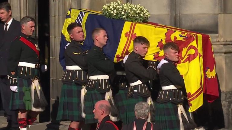 Queen Coffin leaves Cathedral