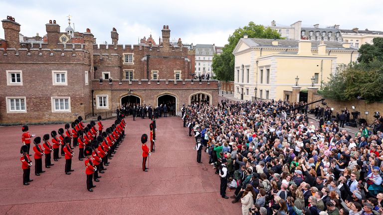 Members of the Coldstream guards line up ahead of the watching public as the Principal Proclamation is read from the balcony overlooking Friary Court at St James&#39;s Palace, as King Charles III is formally proclaimed Britain&#39;s new monarch, following the death of Queen Elizabeth II, in London, Britain September 10, 2022. Richard Heathcote/Pool via REUTERS
