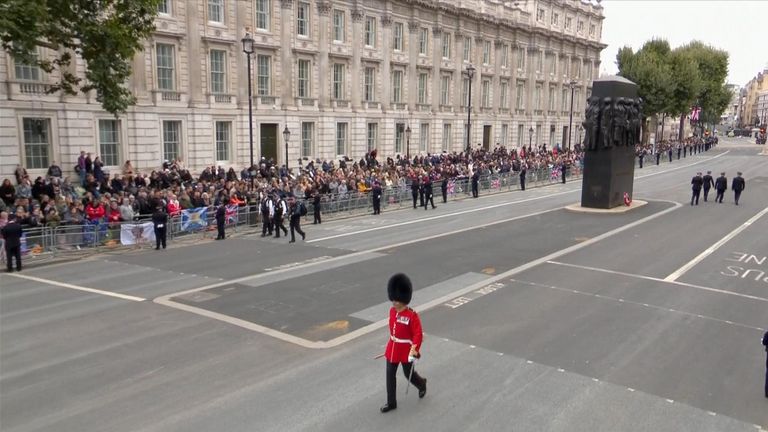 Up to one million people are expected to gather in Central London to pay their respects.
