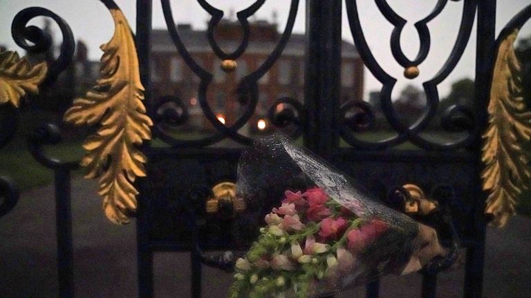 A bouquet of flowers has been left at the gates of Kensington Palace