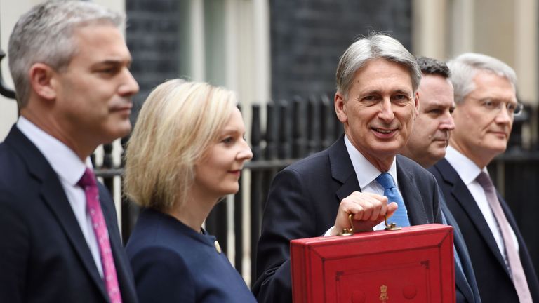 (From the left) Economic Secretary to the Treasury Stephen Barclay, Chief Secretary to the Treasury Liz Truss, Chancellor Philip Hammond holding his red ministerial box, Financial Secretary to the Treasury, Mel Stride and Exchequer Secretary to the Treasury Andrew Jones outside 11 Downing Street, London.
Read less
Picture by: Joe Giddens/PA Archive/PA Images
Date taken: 22-Nov-2017