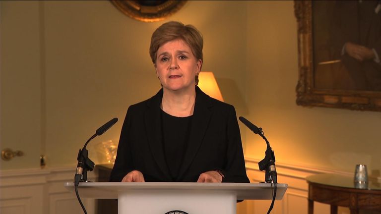 Nicola Sturgeon pays tribute to the Queen