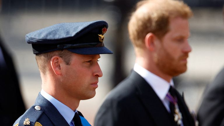 Britain&#39;s William, Prince of Wales and Prince Harry march during a procession where the coffin of Britain&#39;s Queen Elizabeth is transported from Buckingham Palace to the Houses of Parliament for her lying in state, in London, Britain, September 14, 2022. REUTERS/Sarah Meyssonnier
