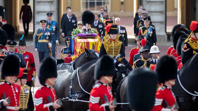 Queen&#39;s coffin procession. Pic: AP