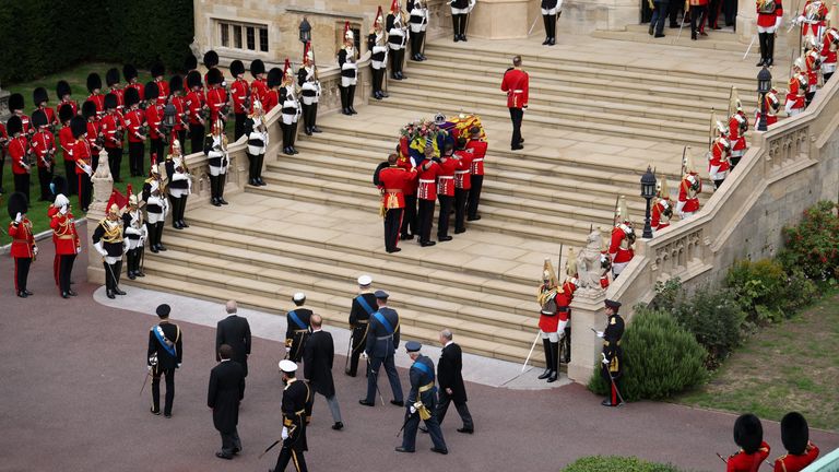 The coffin of Her Majesty Queen Elizabeth II, is seen here entering St George VI Chapel at Windsor Castle. The UK Armed Forces have played a part in the procession for Her Majesty The Queen?s funeral and committal service today, in London and Windsor. 