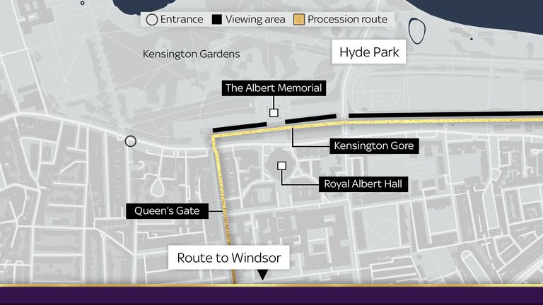 Public viewing areas along the route through Kensington
