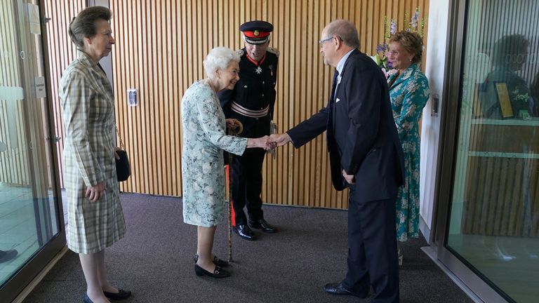 The Queen and Princess Anne at Thames Hospice in Berkshire in July
