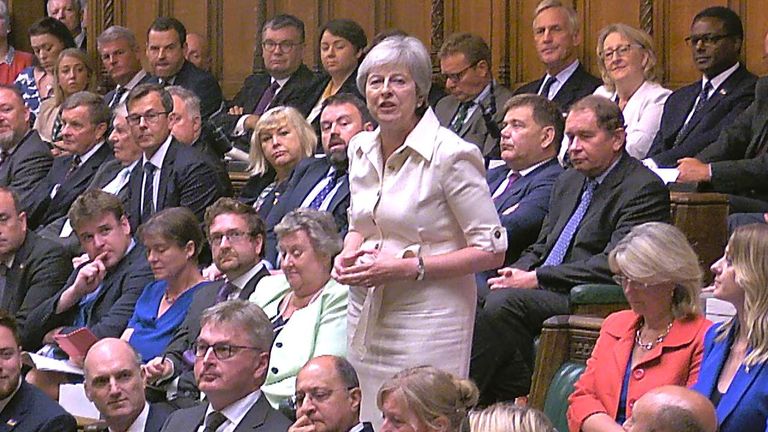 Theresa May asks Liz Truss why she thinks there haven&#39;t been any Labour female prime ministers