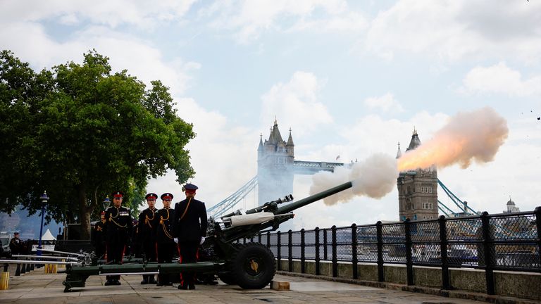 A gun salute is fired at the Tower of London, following the passing of Britain&#39;s Queen Elizabeth, in London, Britain, September 9, 2022. REUTERS/Sarah Meyssonnier
