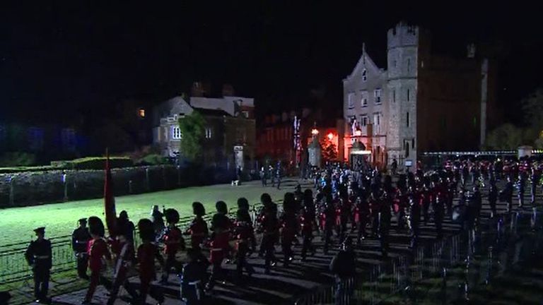 Rehearsals for Monday&#39;s funeral of Queen Elizabeth get under way in the pre-dawn setting of Windsor Castle