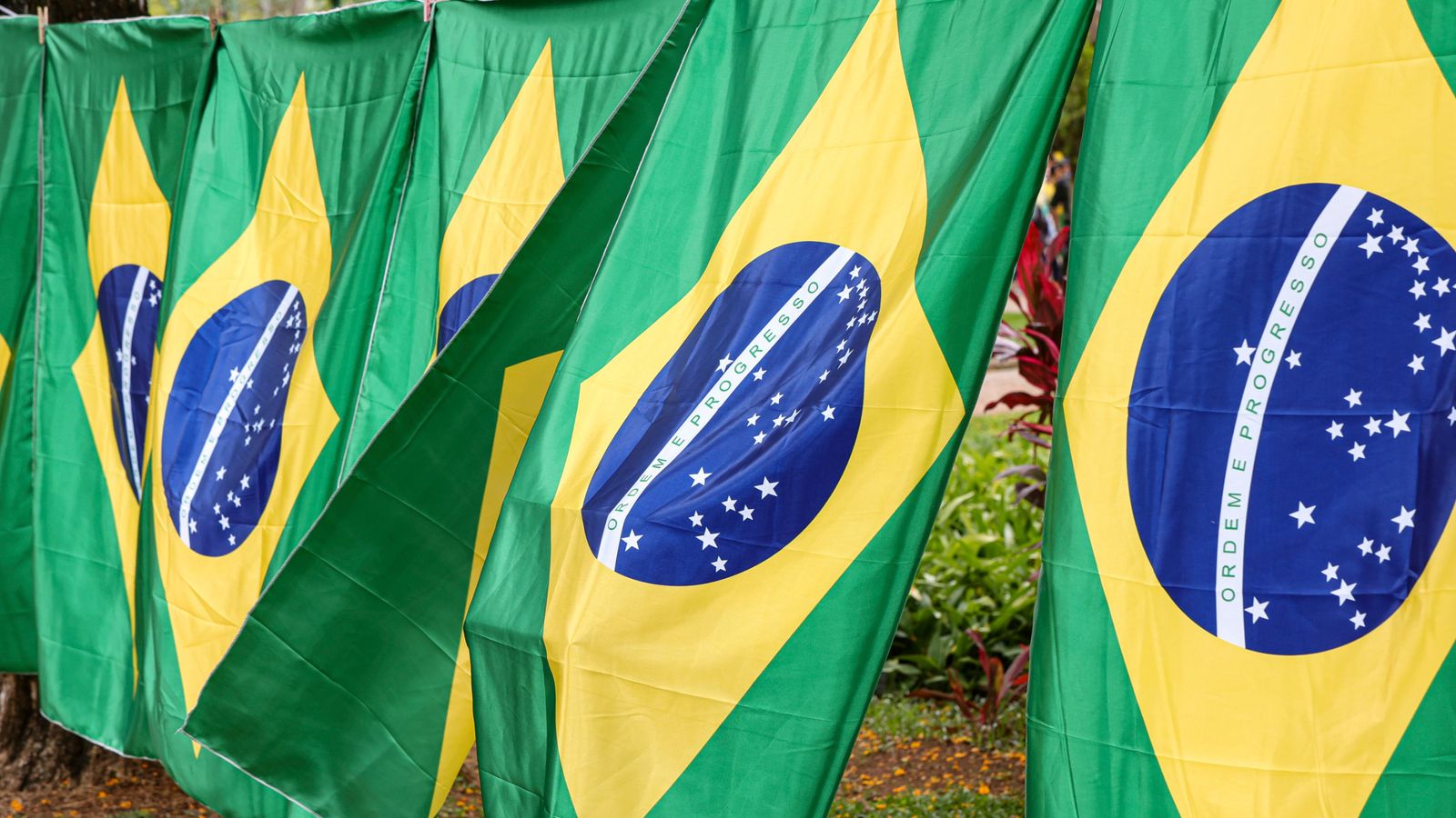 Polls close in Brazil as voters decide between Jair Bolsonaro and Lula da Silva