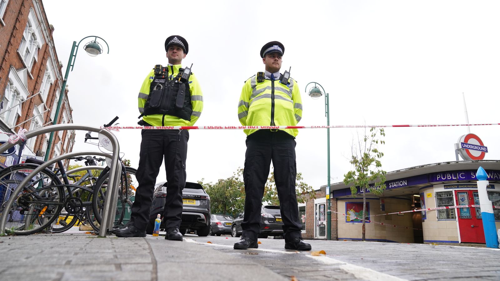 Man killed after alleged fight in east London street