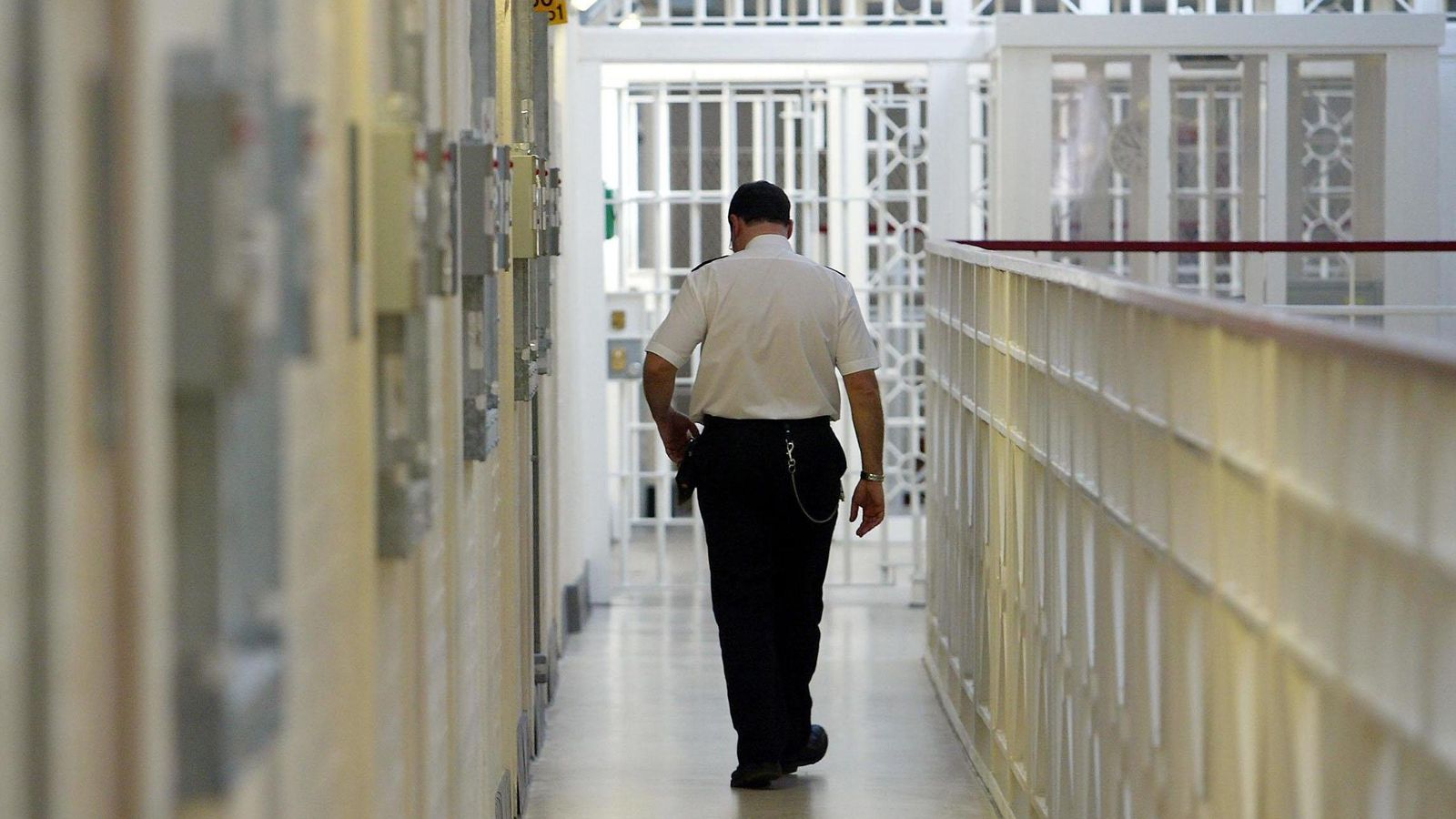Government running out of prison places and has to ask police for 400 cells
