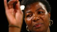Deta Hedman of Great Britain aims her dart during the Women's Semi-Final of the Desert Classic Darts Championships on July 6, 2002 at the MGM Grand Hotel and Casino in Las Vegas, Nevada. (Photo by Donald Miralle/Getty Images)