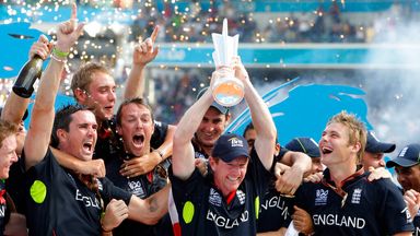 英格兰首次举起T20世界杯倒叙