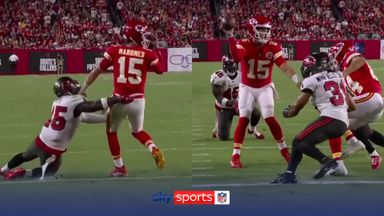 Magical Mahomes throws absurd spinning TD pass!