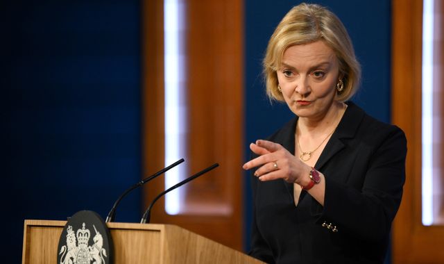 'The game is up': Tory MPs start publicly calling for Liz Truss to go as pressure mounts on PM - Vimarsana News
