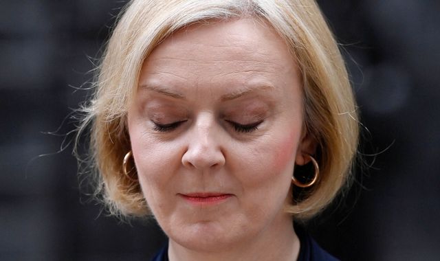 Liz Truss resigns as prime minister after 44 days - Vimarsana News